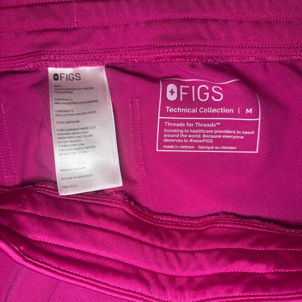 Figs Scrubs Set Medium Raspberry Sorbet Medium - Picture 6 of 7